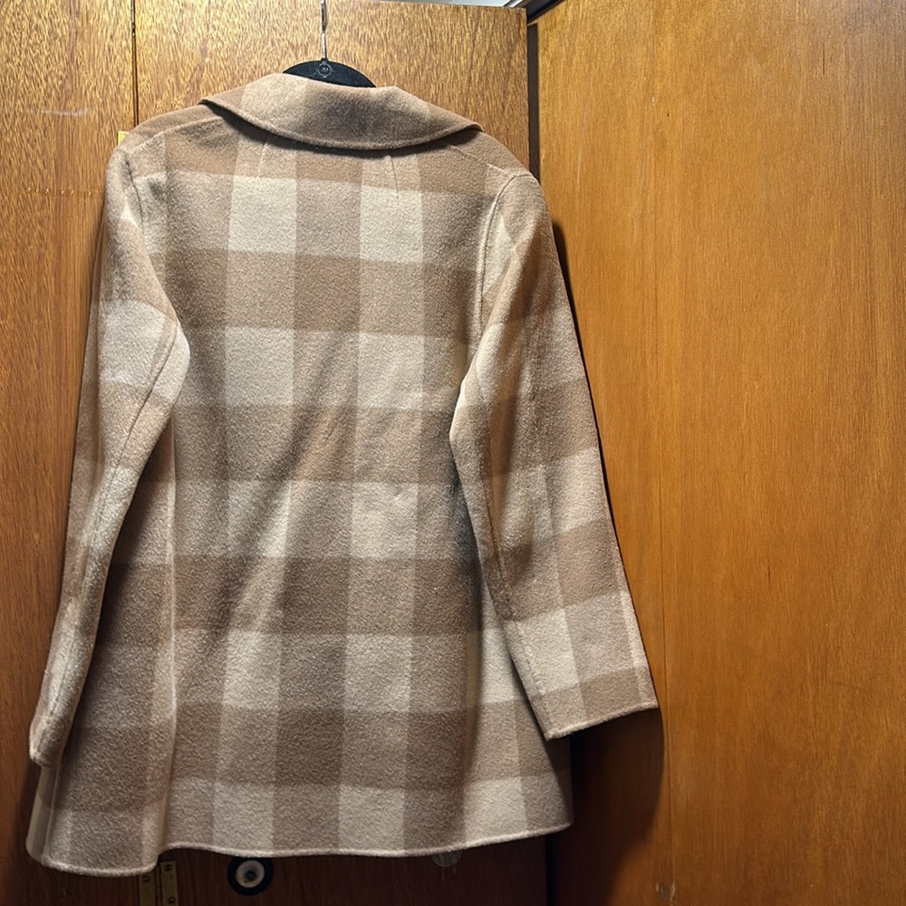 Light Browns Jacket - image 3